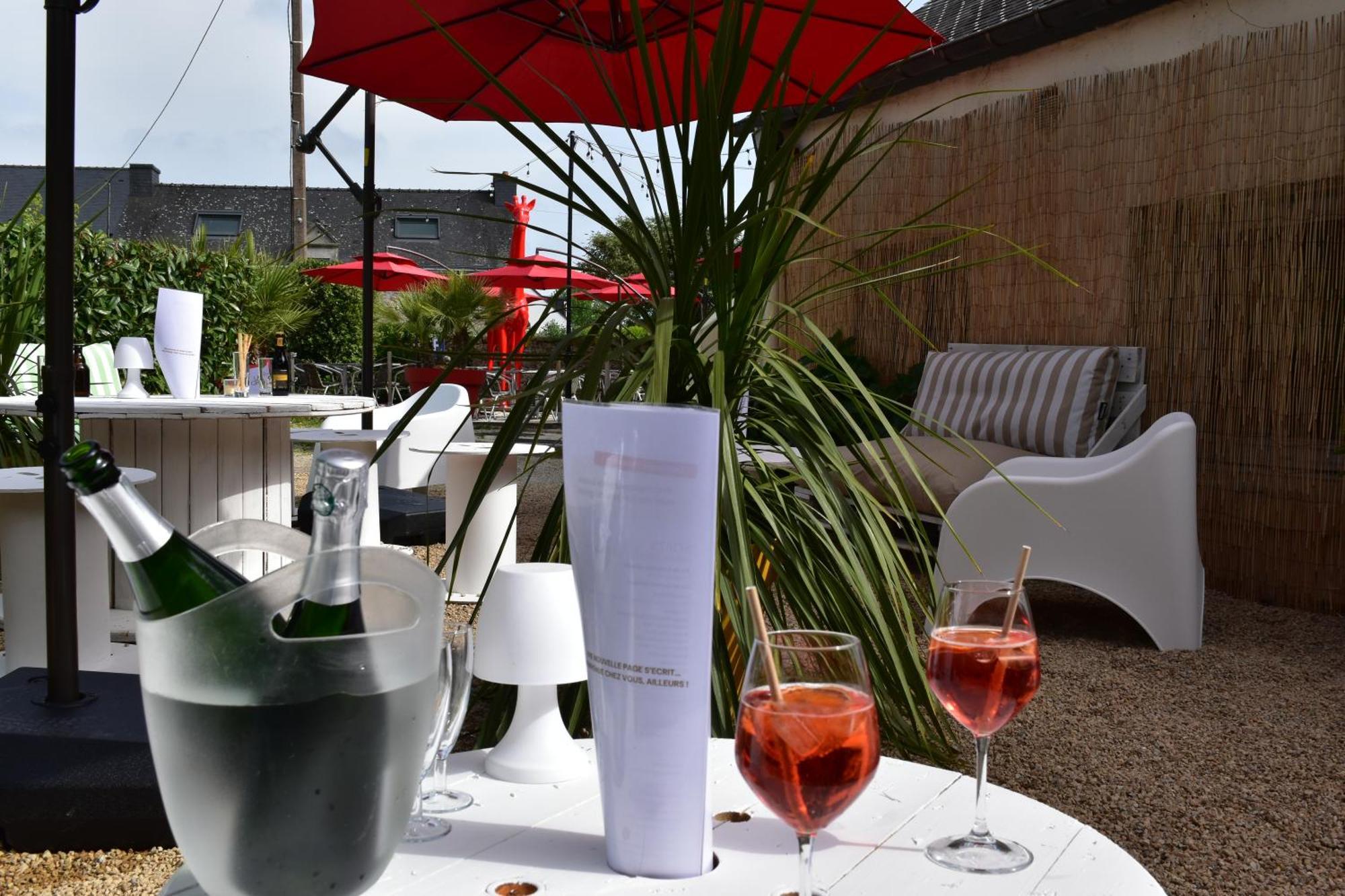Logis Hotel Vannes Nord Le Clos Des Hortensias Locqueltas ภายนอก รูปภาพ
